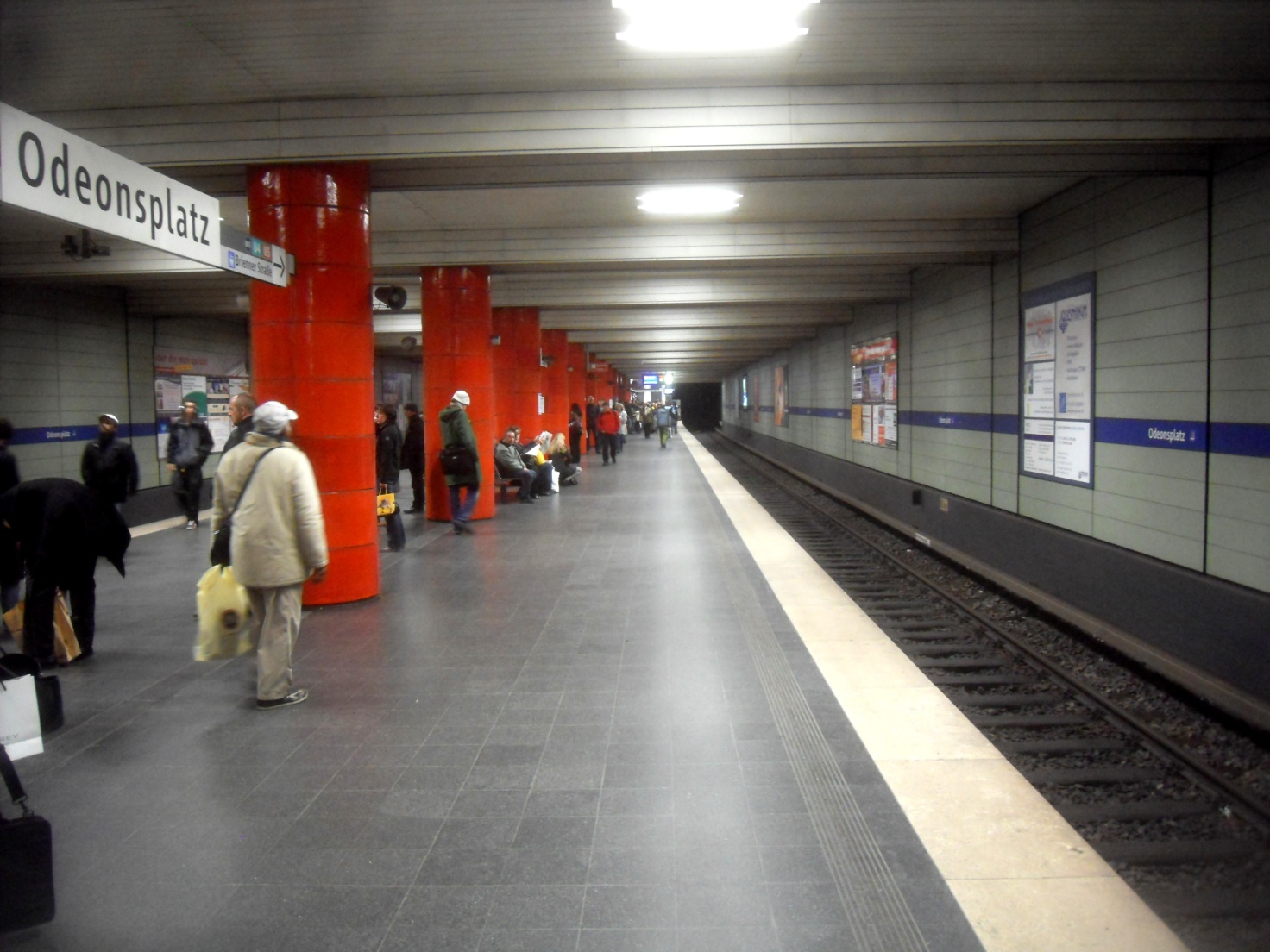 Станция метро Odeonsplatz линий U3 и U6 мюнхенского метрополитена