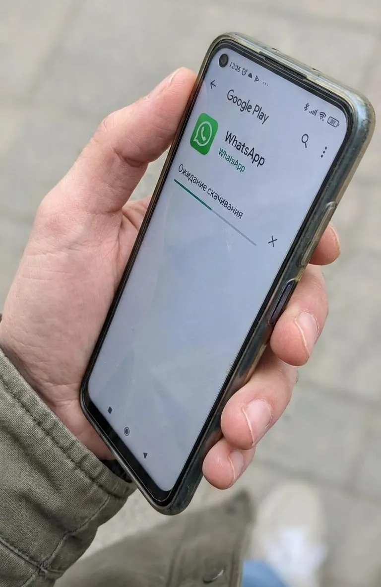 приложения не обновляются на Android